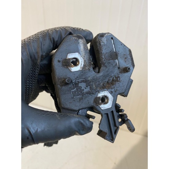 Broasca capota dreapta VOLVO XC90 2007-2014 31218474