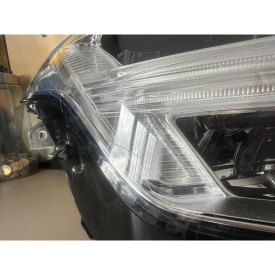 Right headlight FULL LED Volvo XC90 2018+ 31468919