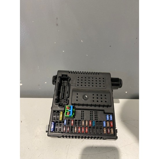 Fuse box CEM H VOLVO S60 V70 XC90 XC70 30795115 31394157