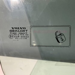 Geam dreapta fata VOLVO S40 2001-2004 30859682