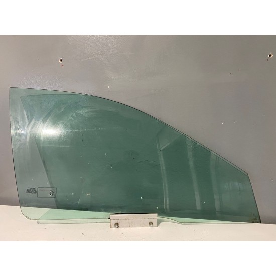 Geam dreapta fata VOLVO S40 2001-2004 30859682 Geam dreapta fata VOLVO S40 2001-2004 30859682