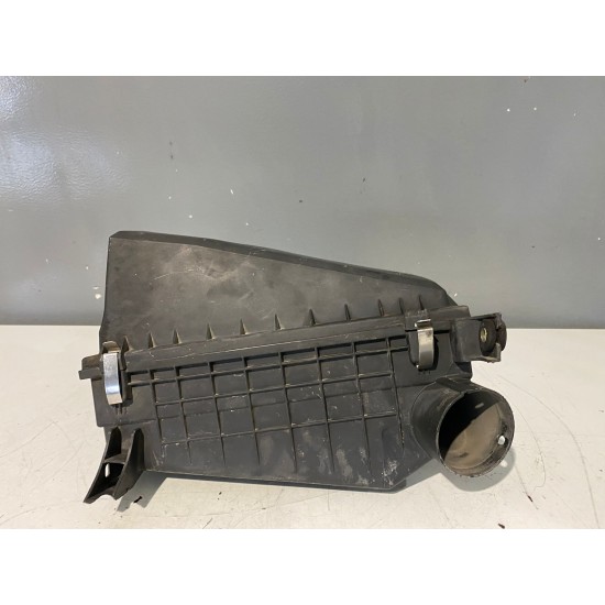 Air filter box 1.9 VOLVO S40 2001-2004 30884026 Air filter box 1.9 VOLVO S40 2001-2004 30884026