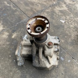 Grup fata cutie transfer VOLVO XC90 XC70 V70 30700016 36000625 36002051