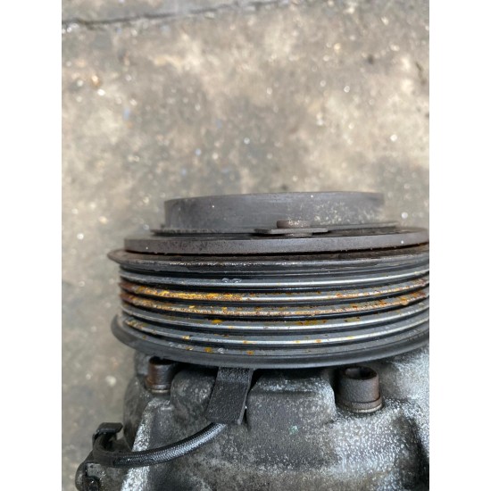 Compresor de clima 2.4 Diesel VOLVO S60 S80 V70 XC70 XC90 8708581 30665339 36001066 