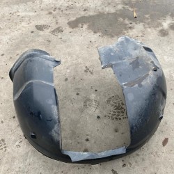 Front right wheel arch liner VOLVO XC70 2001-2007 30655880