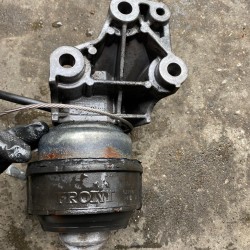 Tampon motor Volvo XC90 XC70 V70 S80 S60 30680751