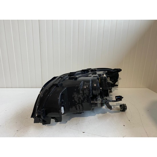 Far dreapta RHD 9 pini VOLVO XC70 89902393 30698840 