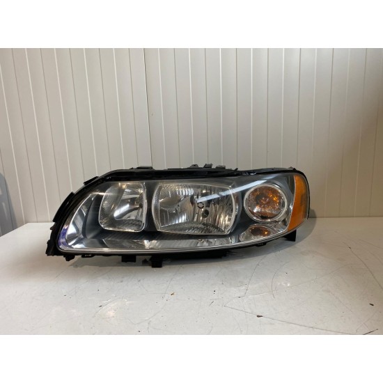 Far stanga RHD 9 pini VOLVO XC70 89902394 30698839