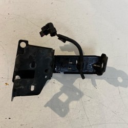 Radiator mount bracket left VOLVO S60 V60 2019-2025 31651845 31468229