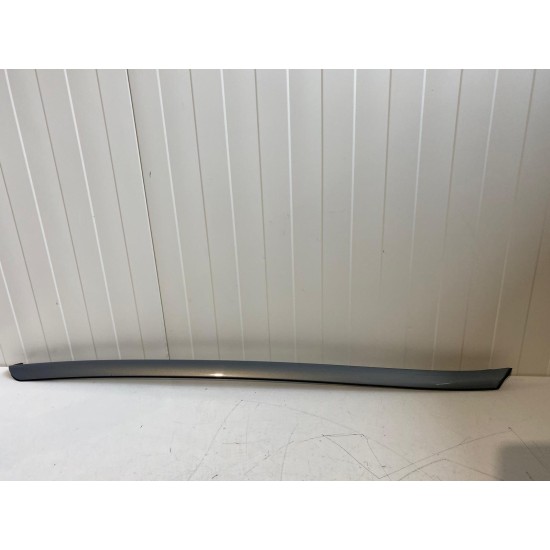 Ornament parbriz dreapta Volvo XC60 2009-2017 30784798 39803246