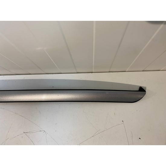 Ornament parbriz stanga Volvo XC60 2009-2017 30784797 39803231