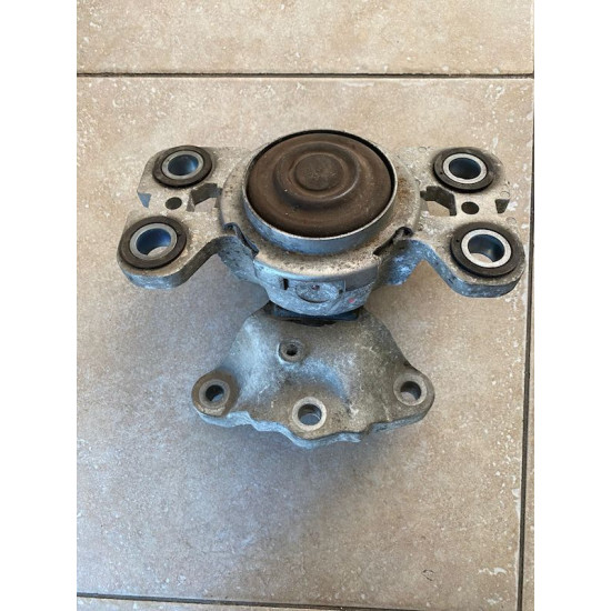 Engine mounting left Volvo S60 V60 S80 V70 XC60 XC70 31401307