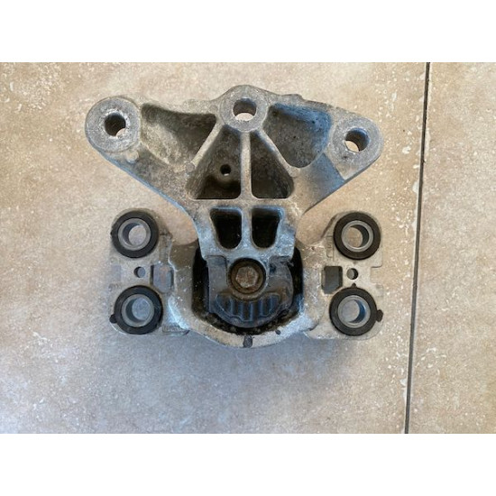 Engine mounting left Volvo S60 V60 S80 V70 XC60 XC70 31401307