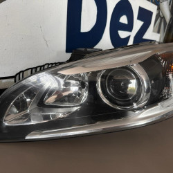 Left headlight with xenon Volvo S60 V60 31420263