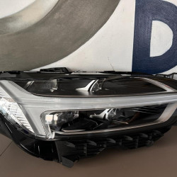 Right headlight FULL LED Volvo XC60 32133557