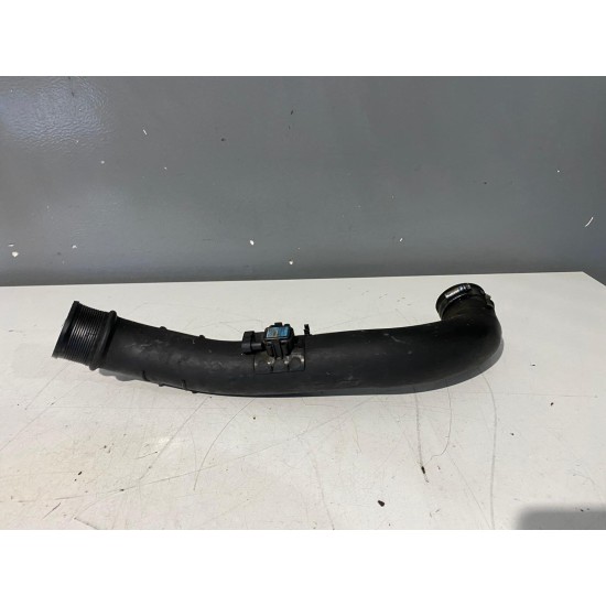 Conducta intercooler cu senzor VOLVO S40 2001-2004 30889795 30621301 30621199