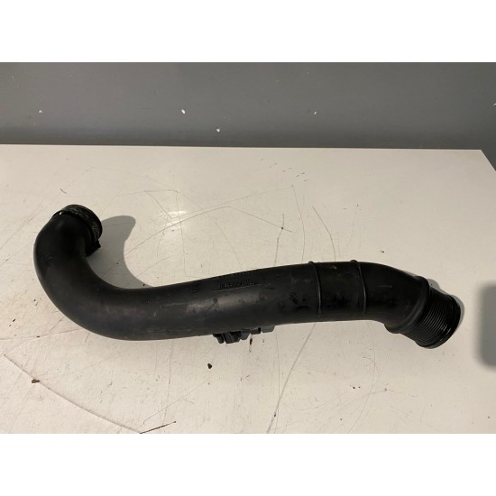 Conducta intercooler cu senzor VOLVO S40 2001-2004 30889795 30621301 30621199 Conducta intercooler cu senzor VOLVO S40 2001-2004 30889795 30621301 30621199