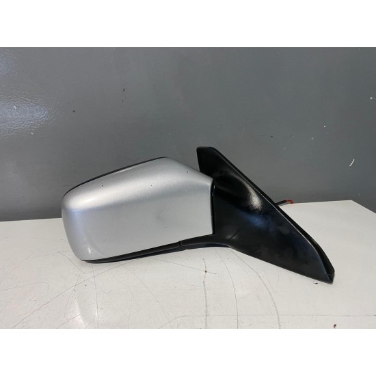 Oglinda dreapta 5 FIRE VOLVO S40 2001-2004 30857880 30857881 Oglinda dreapta 5 FIRE VOLVO S40 2001-2004 30857880 30857881