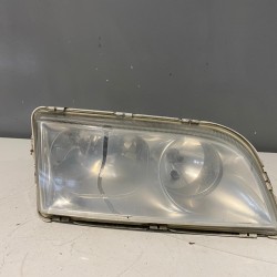 Far dreapta Volvo S40 V40 2001-2004 30899683