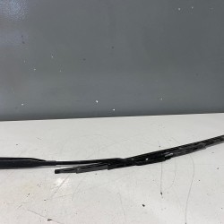 Windscreen wiper arm right front VOLVO S40 2001-2004 30874361