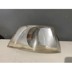 Lampa semnalizare dreapta fata VOLVO S40 2001-2004 30865563 30865561 30862524
