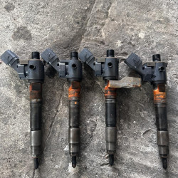 Injector 60,000km HP Volvo XC90 VEA13-2370010-BAA, 31336769