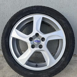 Janta 17''cu capac Volvo S60 V60 S80 V70 V40 S40 V50 XC60 XC70 31200602