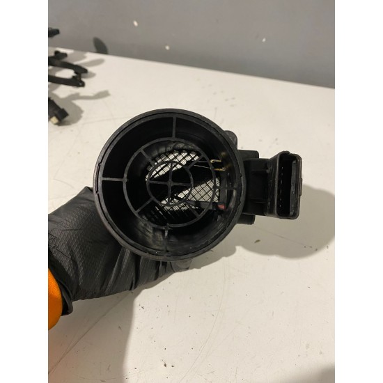 Debitmetru VOLVO S40 2001-2004 30887504 Debitmetru VOLVO S40 2001-2004 30887504