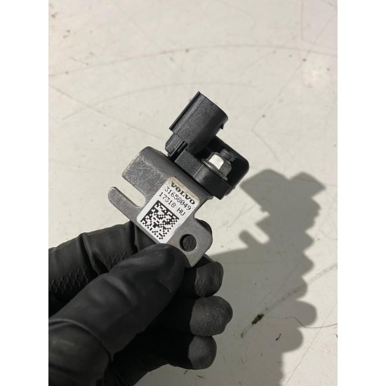 Senzor acceleratie lateral VOLVO XC90 XC60 V90 V90CC S90 31360710 31360711 32283345 Senzor acceleratie lateral VOLVO XC90 XC60 V90 V90CC S90 31360710 31360711 32283345