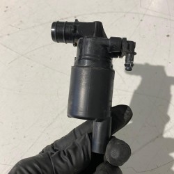 Windcsreen washer pump Volvo XC60 2018 31457431 32262082