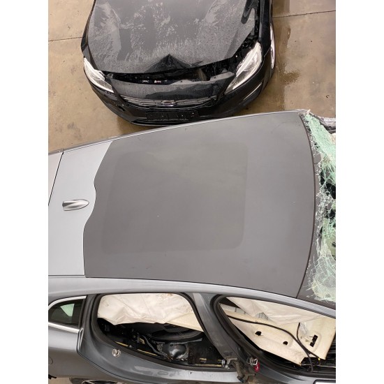 Glass panel glass roof VOLVO V40 2015 32285476 Glass panel glass roof VOLVO V40 2015 32285476
