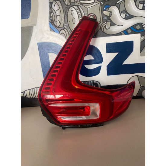 Taillight Right Volvo XC40 314467991