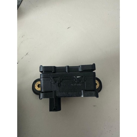 Yaw rate sensor Volvo V70 S80 30667843