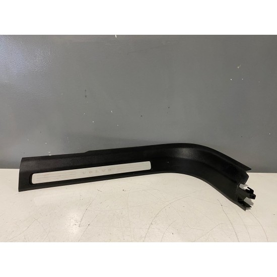 Ornament prag dreapta fata VOLVO XC60 2018+ 31448015