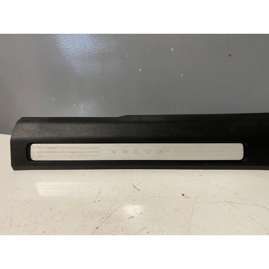 Ornament prag dreapta fata VOLVO XC60 2018+ 31448015