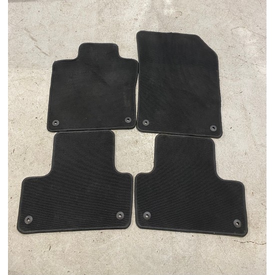 Set Presuri Covorase Volvo XC60 2018+ 32216555 Set Presuri Covorase Volvo XC60 2018+ 32216555