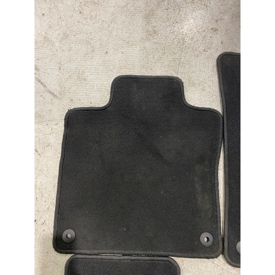 Set Presuri Covorase Volvo XC60 2018+ 32216555 Set Presuri Covorase Volvo XC60 2018+ 32216555