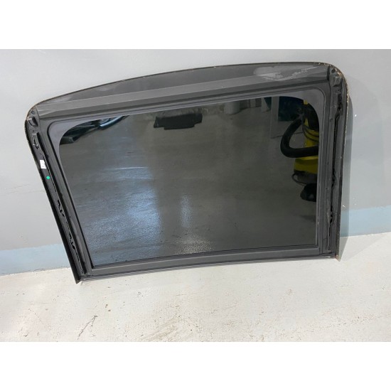 Sticla trapa parte fata VOLVO XC90 XC60 V90CC V90 V60 V60CC 31395507 31675975