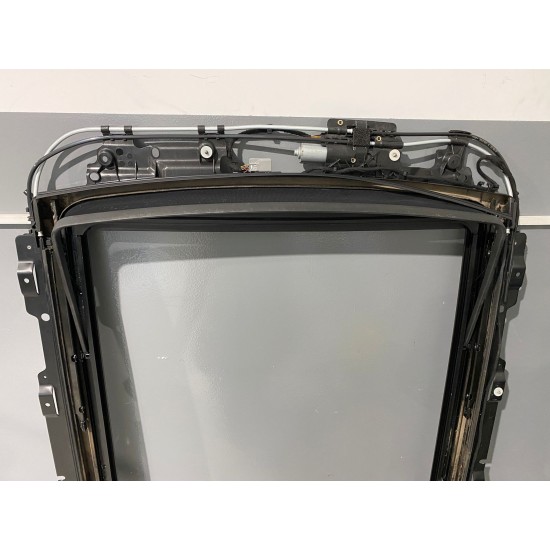 Sunroof curtain frame VOLVO XC90 2016+ XC60 2018+ 32205495 31675440 Sunroof curtain frame VOLVO XC90 2016+ XC60 2018+ 32205495 31675440
