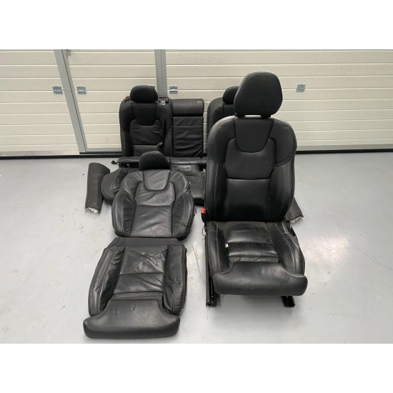 Electric interior with heated seats and ventilation VOLVO XC60 INSCRIPTION 2018 