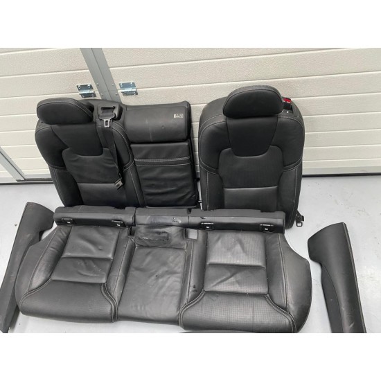 Electric interior with heated seats and ventilation VOLVO XC60 INSCRIPTION 2018 