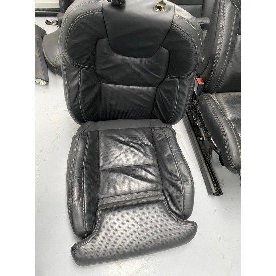 Electric interior with heated seats and ventilation VOLVO XC60 INSCRIPTION 2018 