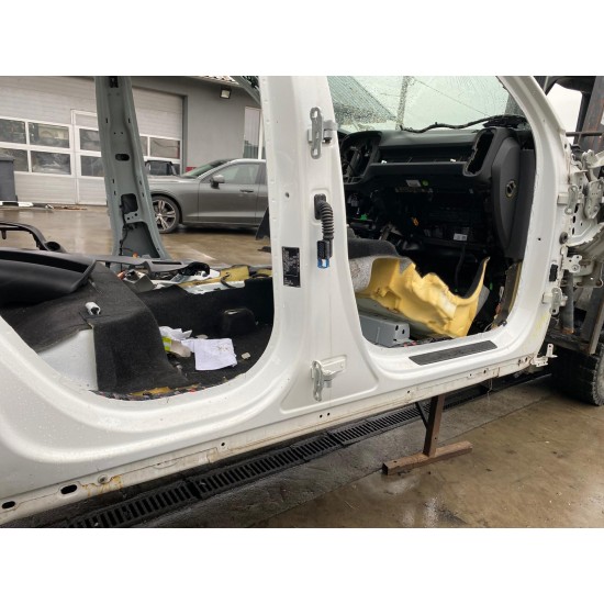 Sill right lower VOLVO XC40 2018 32310039