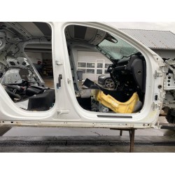 Prag dreapta VOLVO XC40 2018 32310039