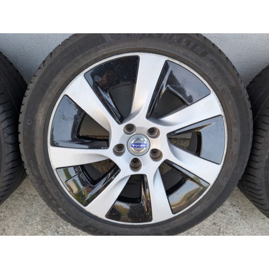 Volvo OEM Wheels THIA rims 17" S60 V60 CC S80 V70 XC60 XC70 V40 S40 V50 V90 31381813 Volvo OEM Wheels THIA rims 17" S60 V60 CC S80 V70 XC60 XC70 V40 S40 V50 V90 31381813