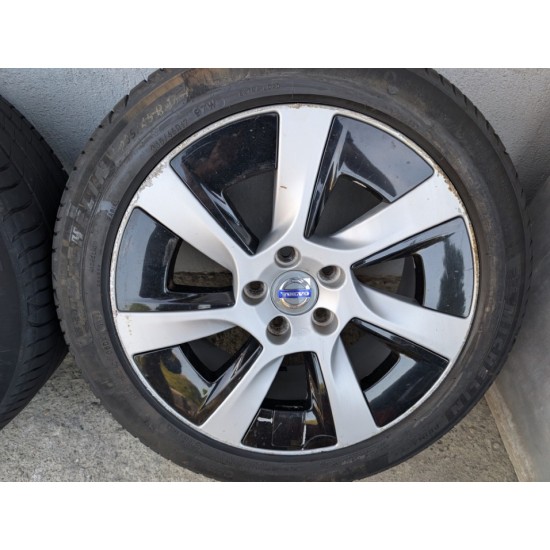 Volvo OEM Wheels THIA rims 17" S60 V60 CC S80 V70 XC60 XC70 V40 S40 V50 V90 31381813 Volvo OEM Wheels THIA rims 17" S60 V60 CC S80 V70 XC60 XC70 V40 S40 V50 V90 31381813
