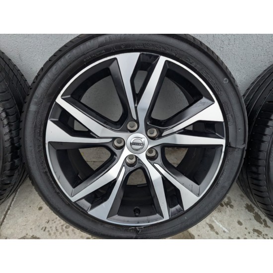 Volvo OEM Wheels 5 double spokes 18" S60 V60 S80 V70 S90 V90 XC40 XC60 31471482 Volvo OEM Wheels 5 double spokes 18" S60 V60 S80 V70 S90 V90 XC40 XC60 31471482