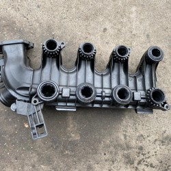 Capac admisie VOLVO C30 9884941780 31272572