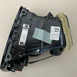 Grila aerisire dreapta fata VOLVO XC90 2015-2020 31366454/31363715