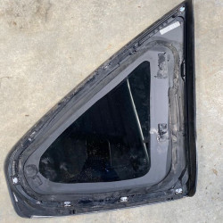 Rear side window/glass VOLVO S90 2016+ 31689018